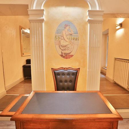 Grottini Luxury Suites ~ Pantheon Рим Экстерьер фото