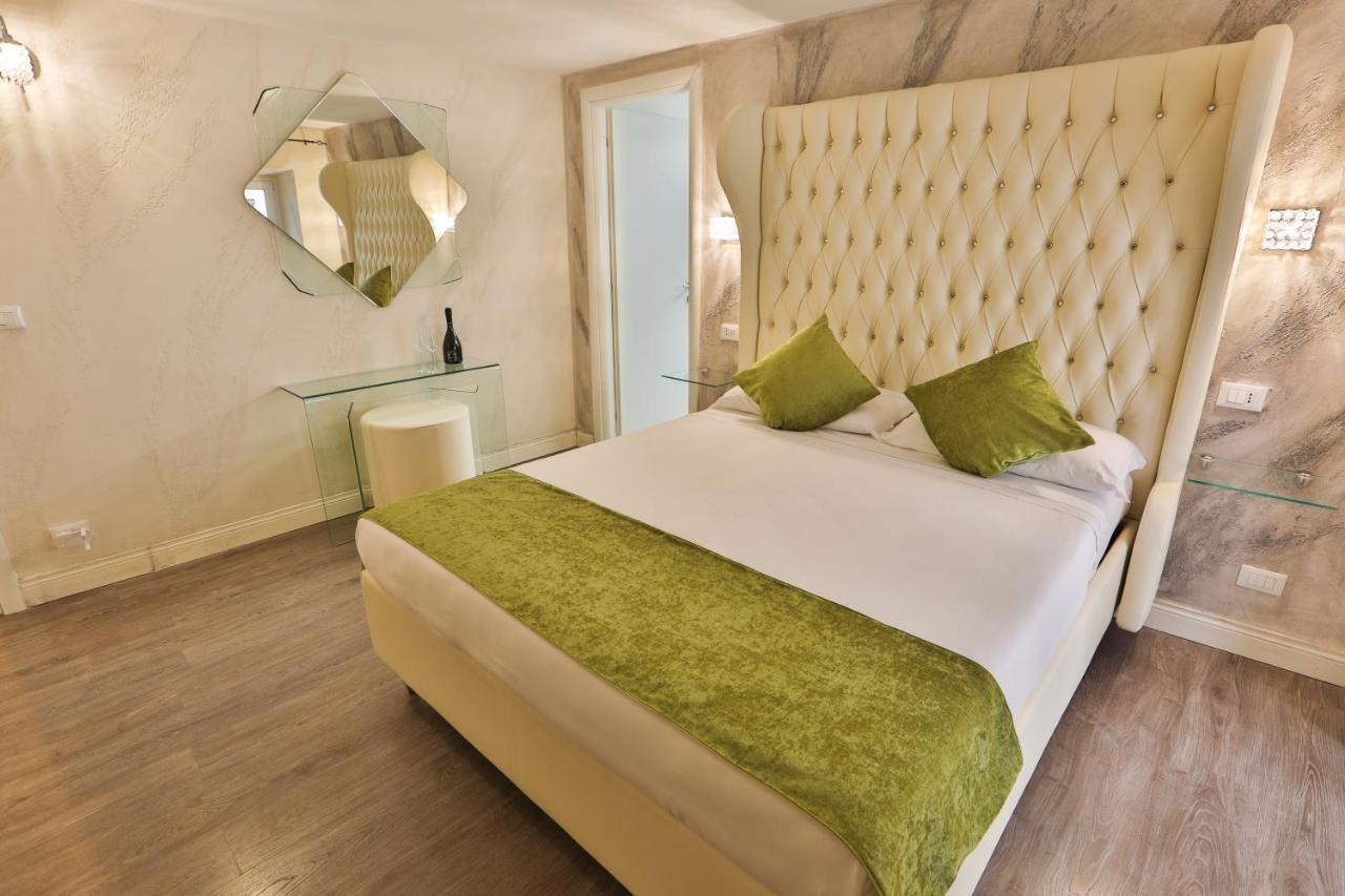 Grottini Luxury Suites ~ Pantheon Рим Экстерьер фото