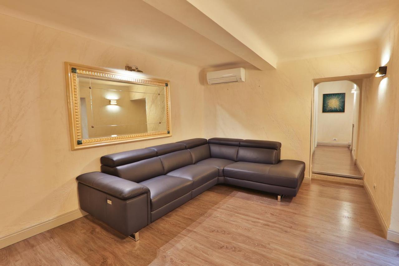 Grottini Luxury Suites ~ Pantheon Рим Экстерьер фото